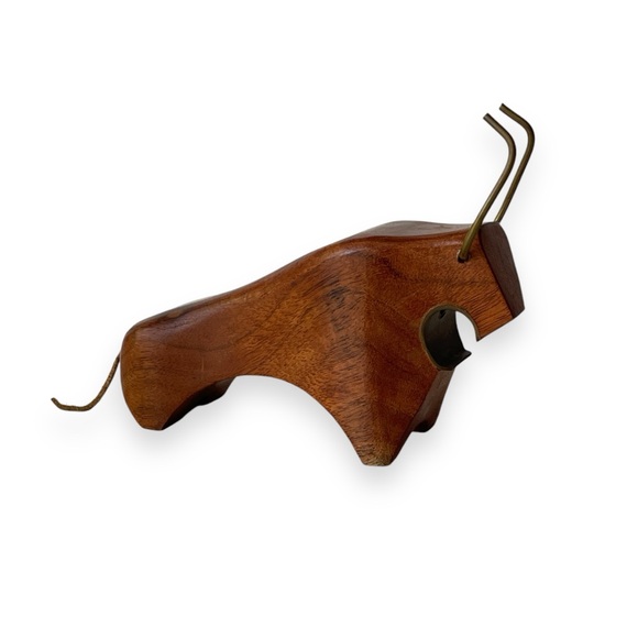 Wooden Bull Bottle Opener - Picture 1 of 6